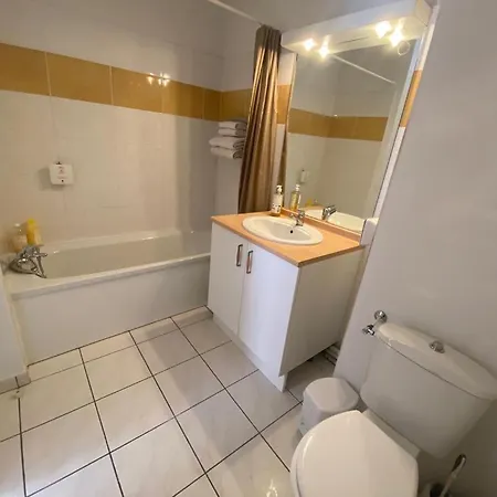 Cite Medievale 250 M * قرقشونه