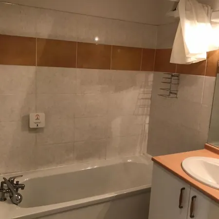 Cite Medievale 250 M * قرقشونه