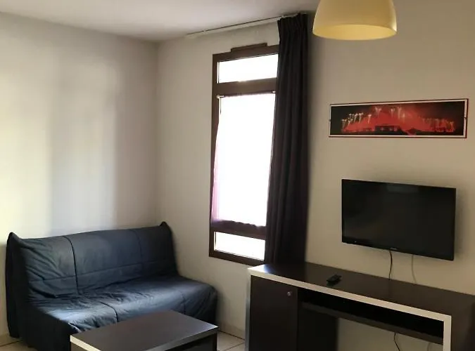 Cite Medievale 250 M *